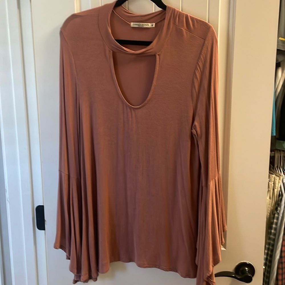 Chance or Fate Top with bell sleeve and key hole neckline XL